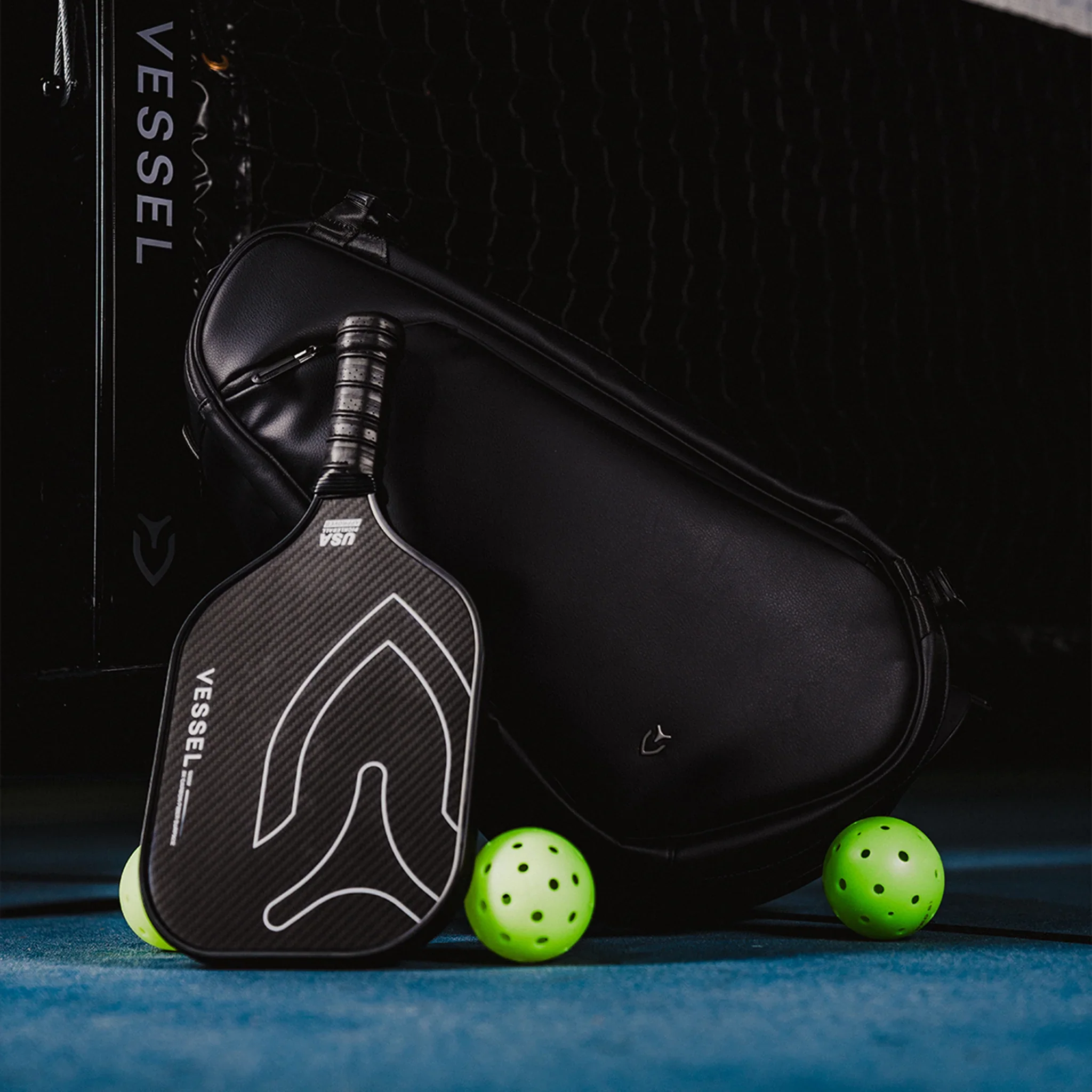 Carbon Pro Pickleball Paddle 2.0 - Image 6