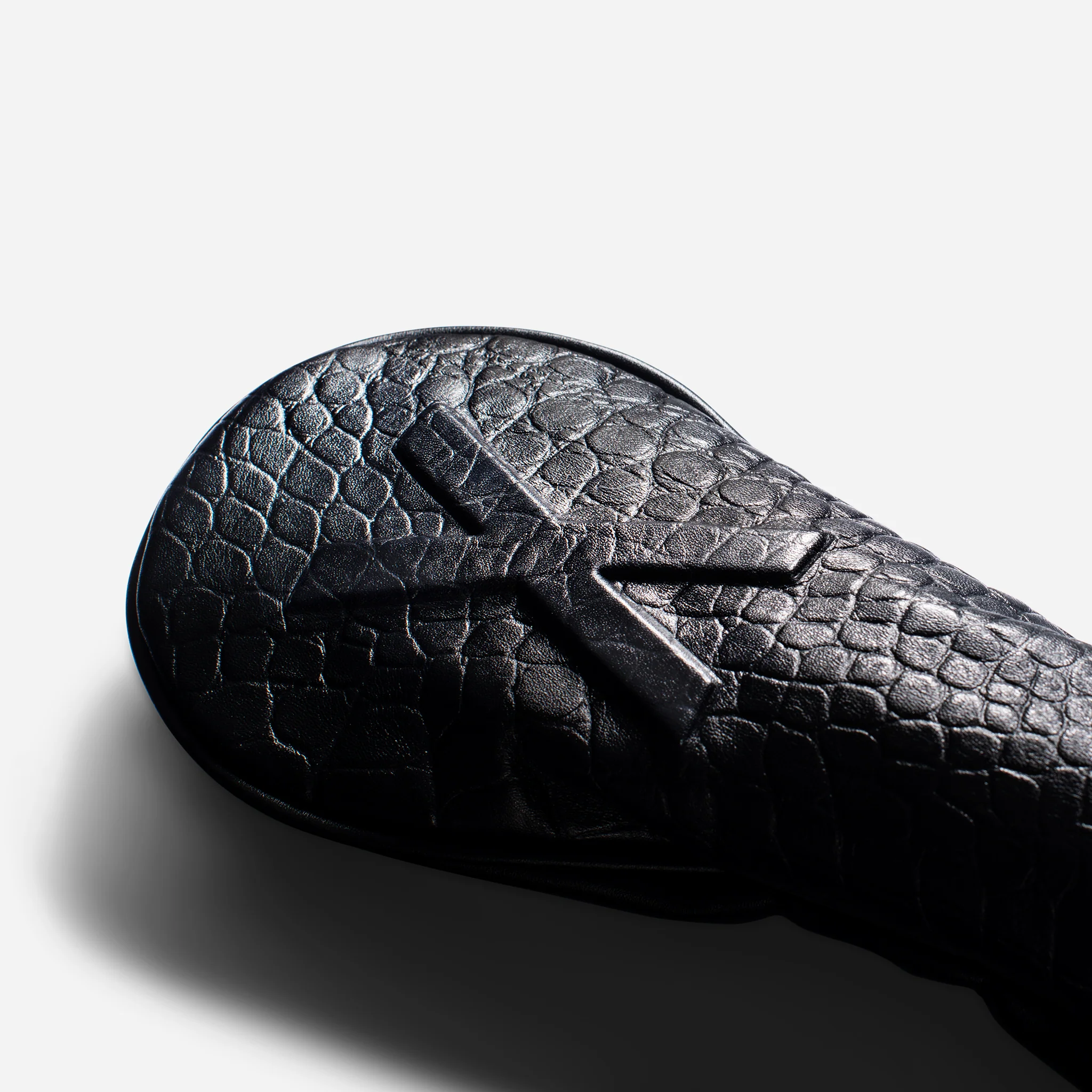 Lux Embossé Headcover - Image 11