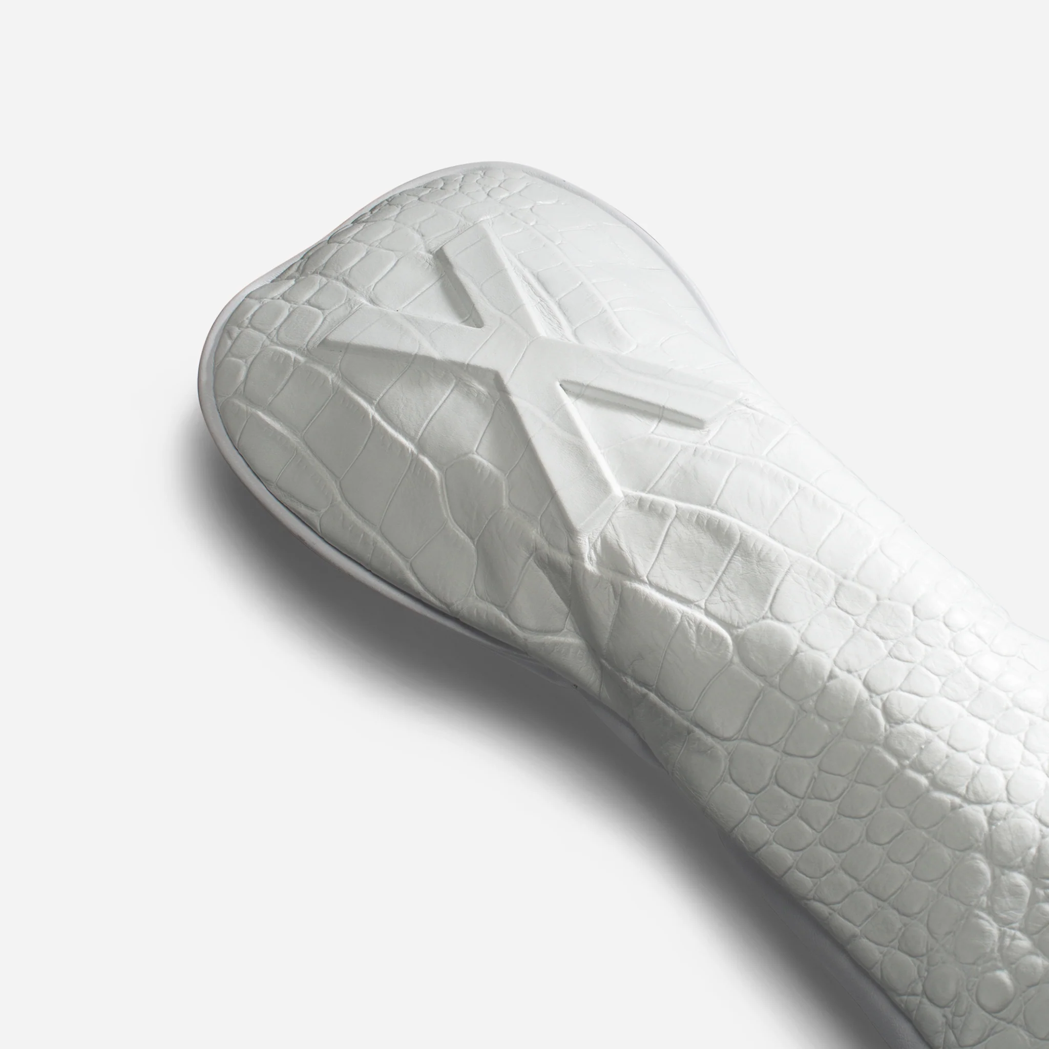 Lux Embossé Headcover - Image 11